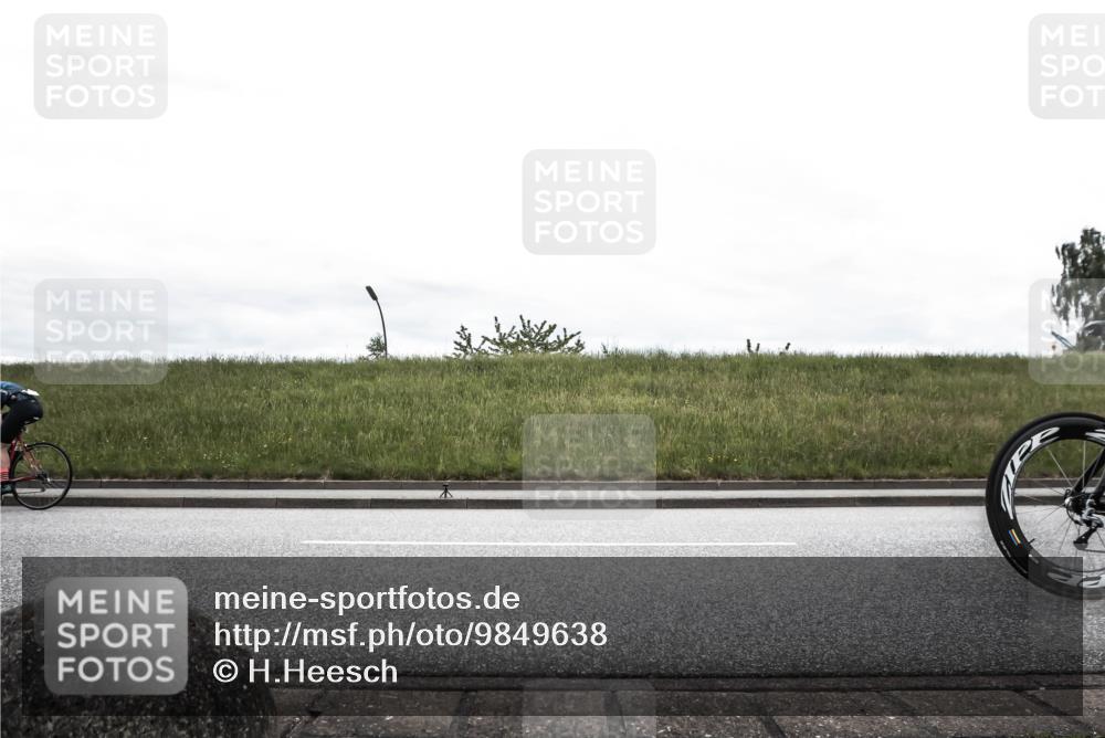 21.06.2026 - 29. Vierlanden-Triathlon H.Heesch http://msf.ph/oto/9849638 21.06.2026 12:06:08 Radfahren 248, 264, 706, 829, 852, 913, 919, 941, 954, 956, 957, 963, 965, 966, 972, 975 meine-sportfotos.de