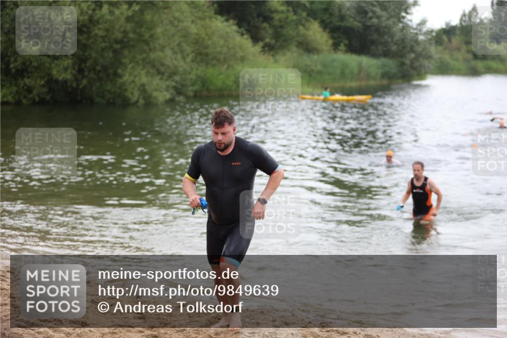 21.06.2026 - 29. Vierlanden-Triathlon Andreas Tolksdorf http://msf.ph/oto/9849639 21.06.2026 10:07:37 Schwimmen 434, 442, 468 meine-sportfotos.de