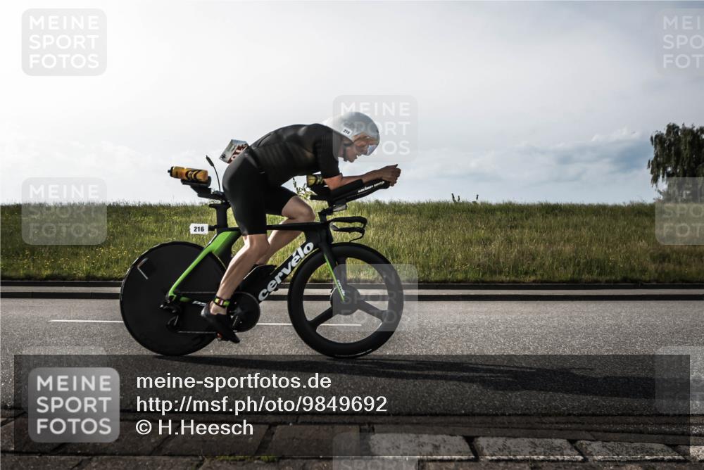21.06.2026 - 29. Vierlanden-Triathlon H.Heesch http://msf.ph/oto/9849692 21.06.2026 08:43:09 Radfahren 216 meine-sportfotos.de