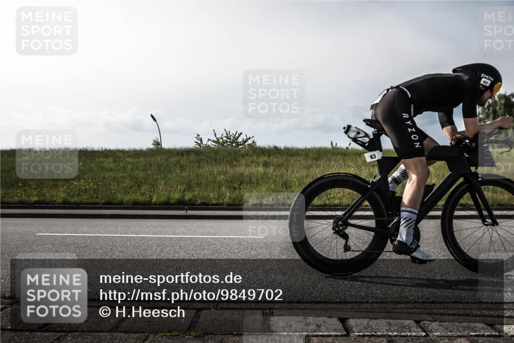 21.06.2026 - 29. Vierlanden-Triathlon H.Heesch http://msf.ph/oto/9849702 21.06.2026 08:45:15 Radfahren 63, 127, 211 meine-sportfotos.de