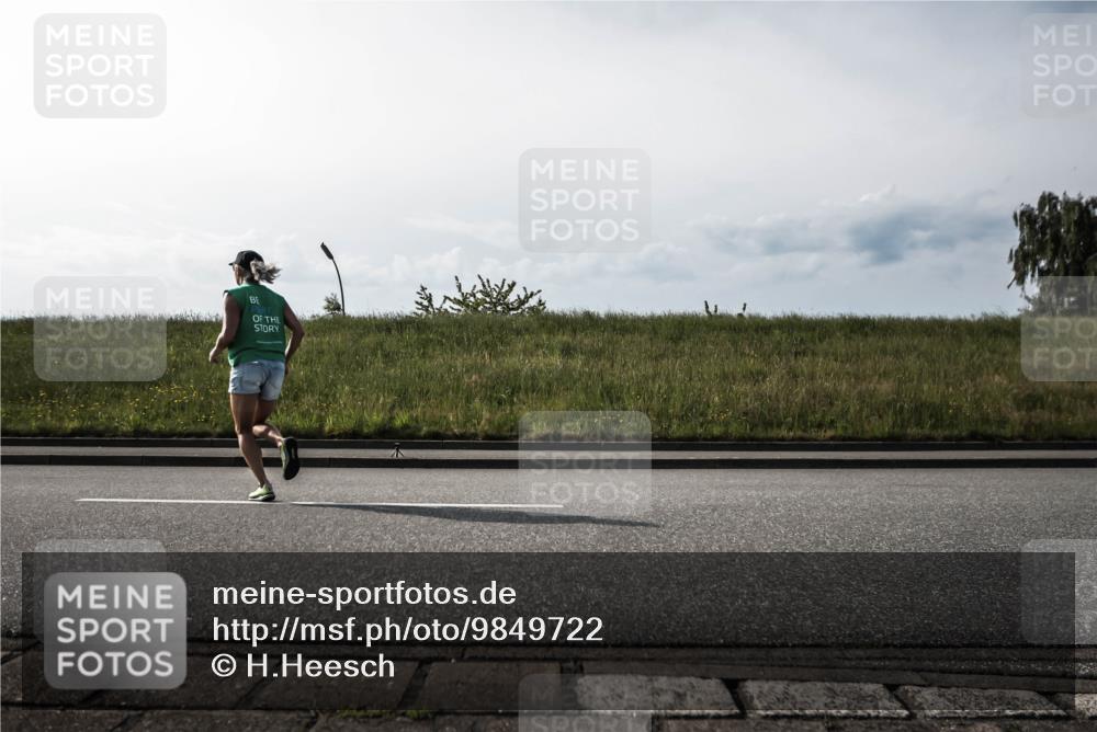 21.06.2026 - 29. Vierlanden-Triathlon H.Heesch http://msf.ph/oto/9849722 21.06.2026 08:46:50 Radfahren 57, 76 meine-sportfotos.de