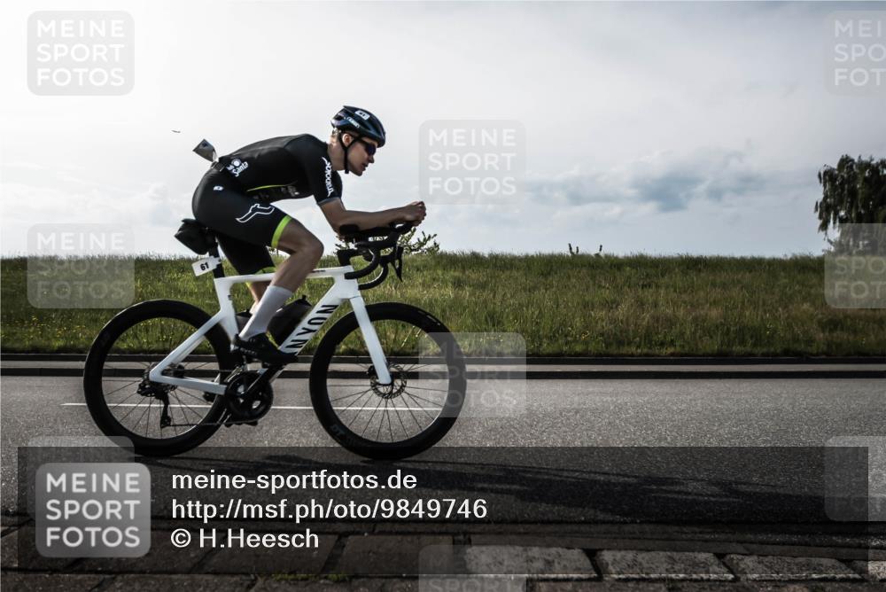 21.06.2026 - 29. Vierlanden-Triathlon H.Heesch http://msf.ph/oto/9849746 21.06.2026 08:48:55 Radfahren 61, 103 meine-sportfotos.de