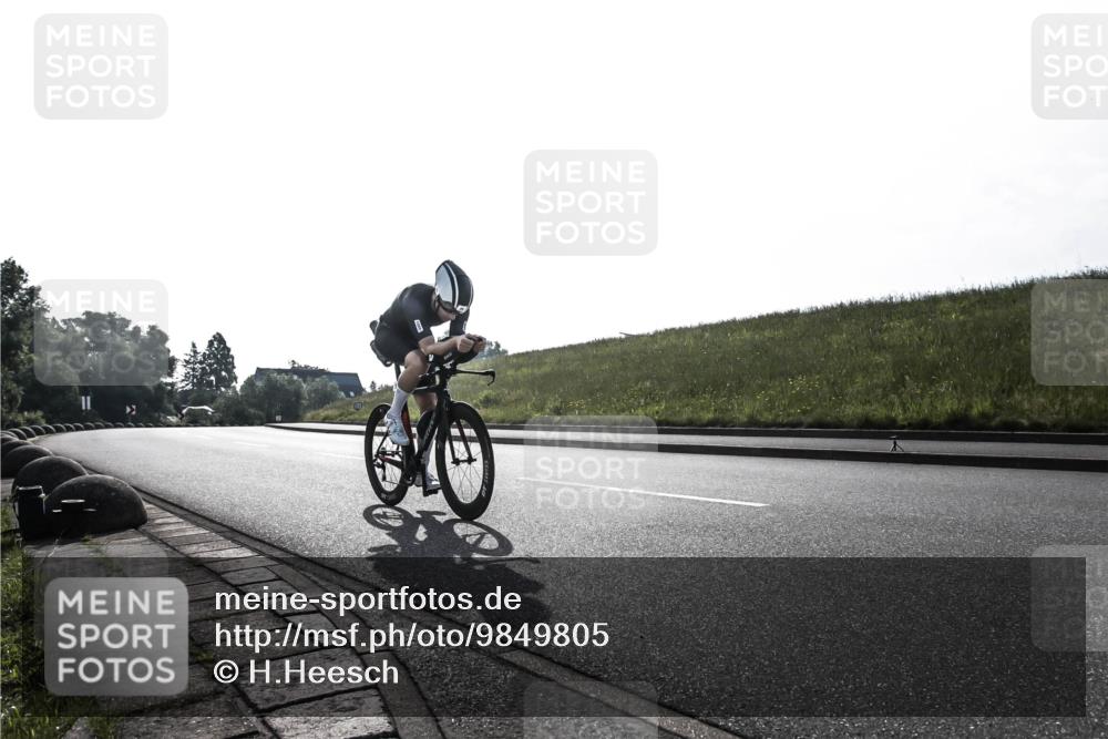 21.06.2026 - 29. Vierlanden-Triathlon H.Heesch http://msf.ph/oto/9849805 21.06.2026 08:40:51 Radfahren 2, 26 meine-sportfotos.de