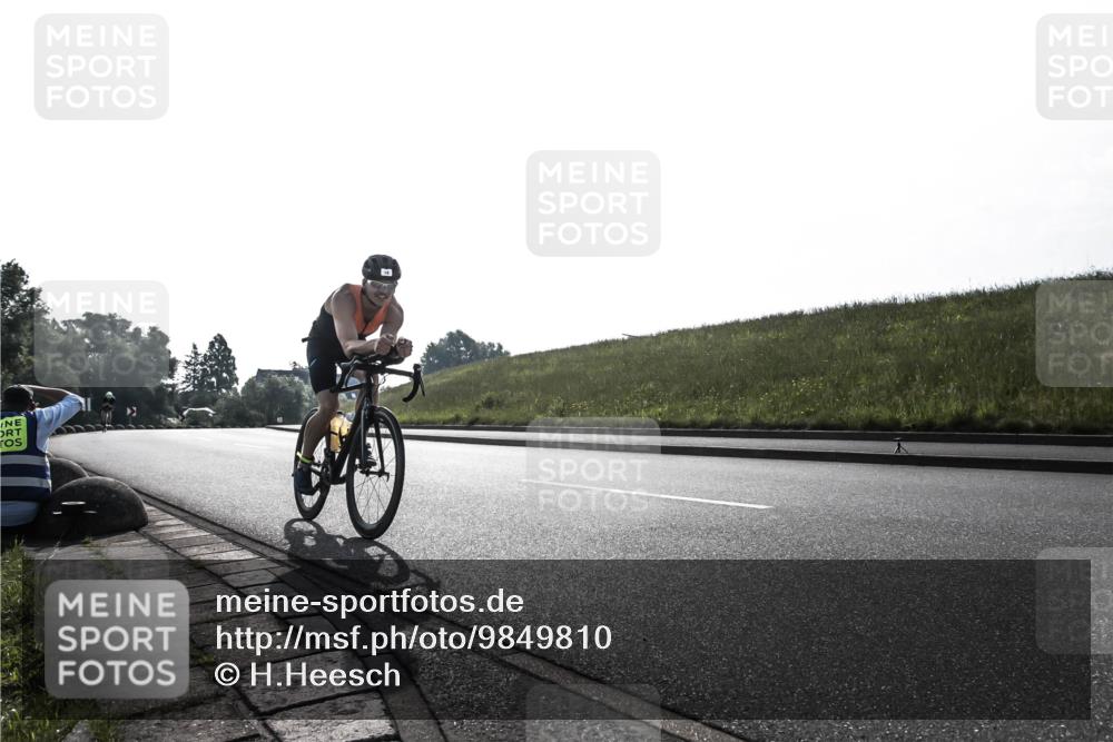 21.06.2026 - 29. Vierlanden-Triathlon H.Heesch http://msf.ph/oto/9849810 21.06.2026 08:41:44 Radfahren 16, 111 meine-sportfotos.de