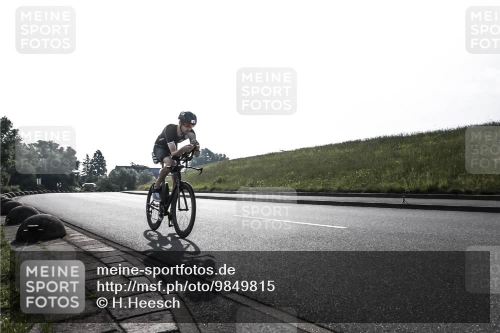 21.06.2026 - 29. Vierlanden-Triathlon H.Heesch http://msf.ph/oto/9849815 21.06.2026 08:42:17 Radfahren 9, 23 meine-sportfotos.de
