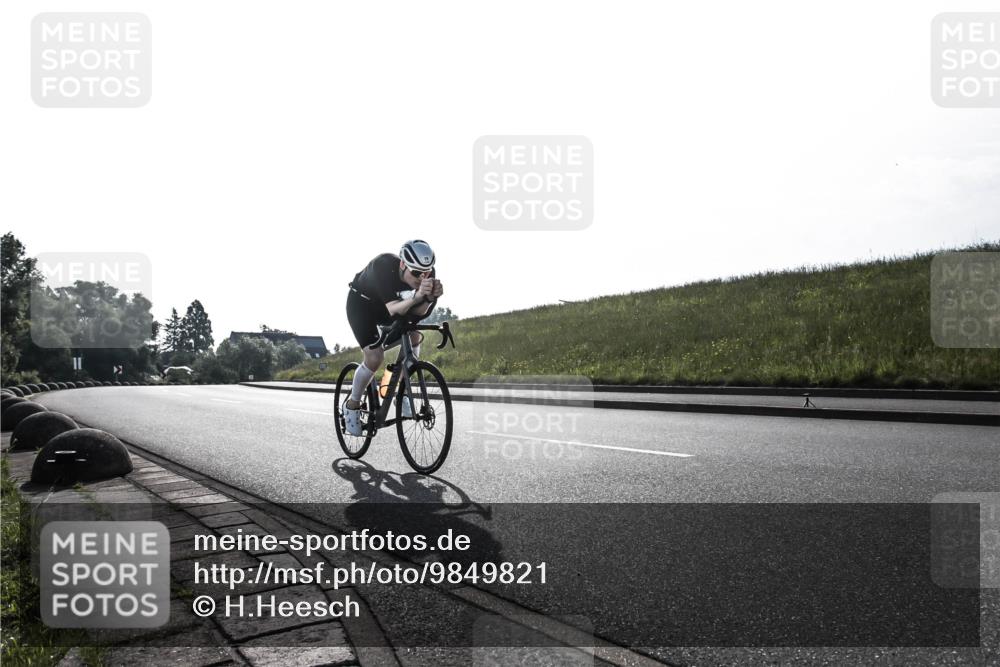 21.06.2026 - 29. Vierlanden-Triathlon H.Heesch http://msf.ph/oto/9849821 21.06.2026 08:44:35 Radfahren 79 meine-sportfotos.de