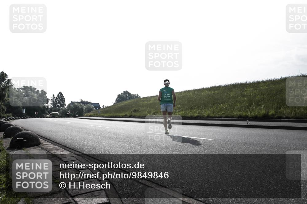 21.06.2026 - 29. Vierlanden-Triathlon H.Heesch http://msf.ph/oto/9849846 21.06.2026 08:46:50 Radfahren  meine-sportfotos.de