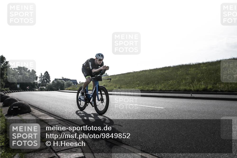 21.06.2026 - 29. Vierlanden-Triathlon H.Heesch http://msf.ph/oto/9849852 21.06.2026 08:47:10 Radfahren 37 meine-sportfotos.de