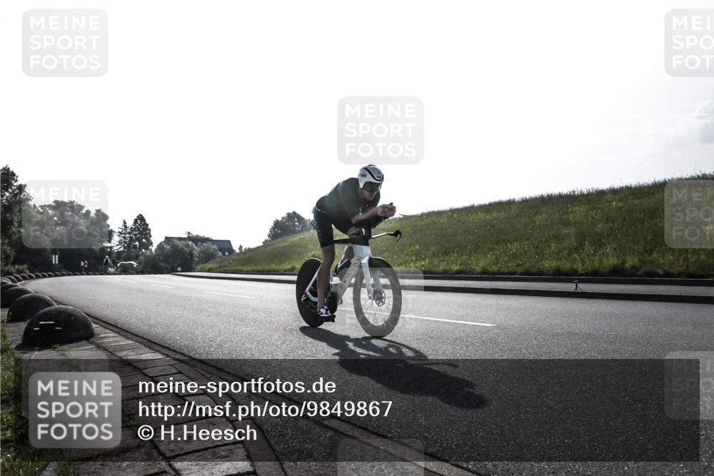 21.06.2026 - 29. Vierlanden-Triathlon H.Heesch http://msf.ph/oto/9849867 21.06.2026 08:48:44 Radfahren 132 meine-sportfotos.de