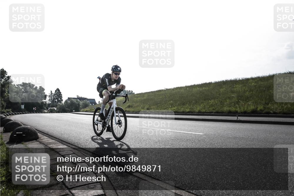 21.06.2026 - 29. Vierlanden-Triathlon H.Heesch http://msf.ph/oto/9849871 21.06.2026 08:48:56 Radfahren 61 meine-sportfotos.de
