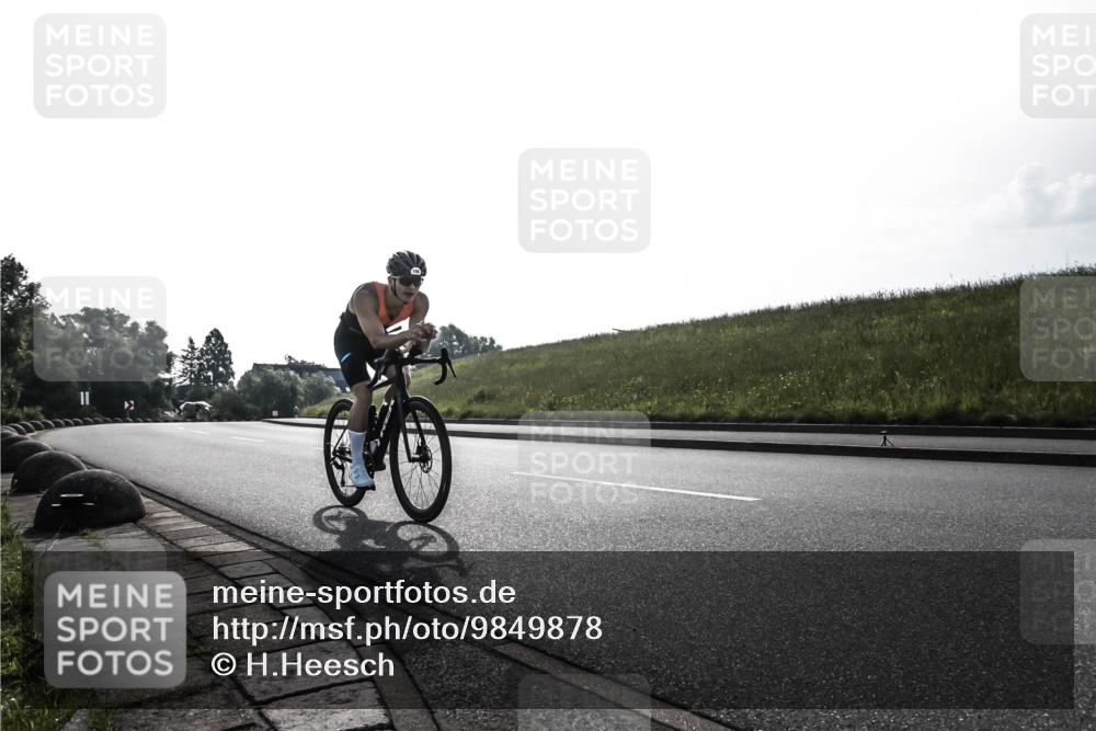 21.06.2026 - 29. Vierlanden-Triathlon H.Heesch http://msf.ph/oto/9849878 21.06.2026 08:50:22 Radfahren 106 meine-sportfotos.de