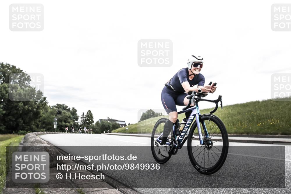 21.06.2026 - 29. Vierlanden-Triathlon H.Heesch http://msf.ph/oto/9849936 21.06.2026 10:28:15 Radfahren 21, 233, 268 meine-sportfotos.de