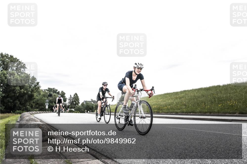 21.06.2026 - 29. Vierlanden-Triathlon H.Heesch http://msf.ph/oto/9849962 21.06.2026 10:28:28 Radfahren 4, 51, 55, 61, 78, 197, 481, 567, 574, 582, 590, 606, 608 meine-sportfotos.de