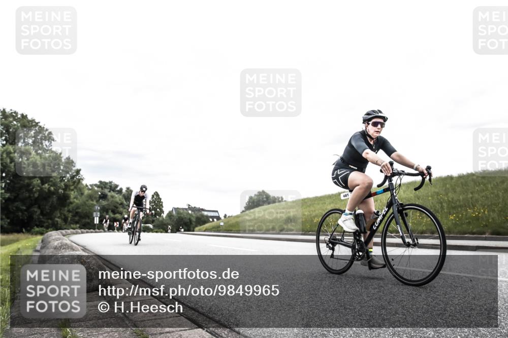 21.06.2026 - 29. Vierlanden-Triathlon H.Heesch http://msf.ph/oto/9849965 21.06.2026 10:28:29 Radfahren 4, 51, 55, 61, 78, 106, 197, 481, 561, 574, 582, 606, 608, 616 meine-sportfotos.de