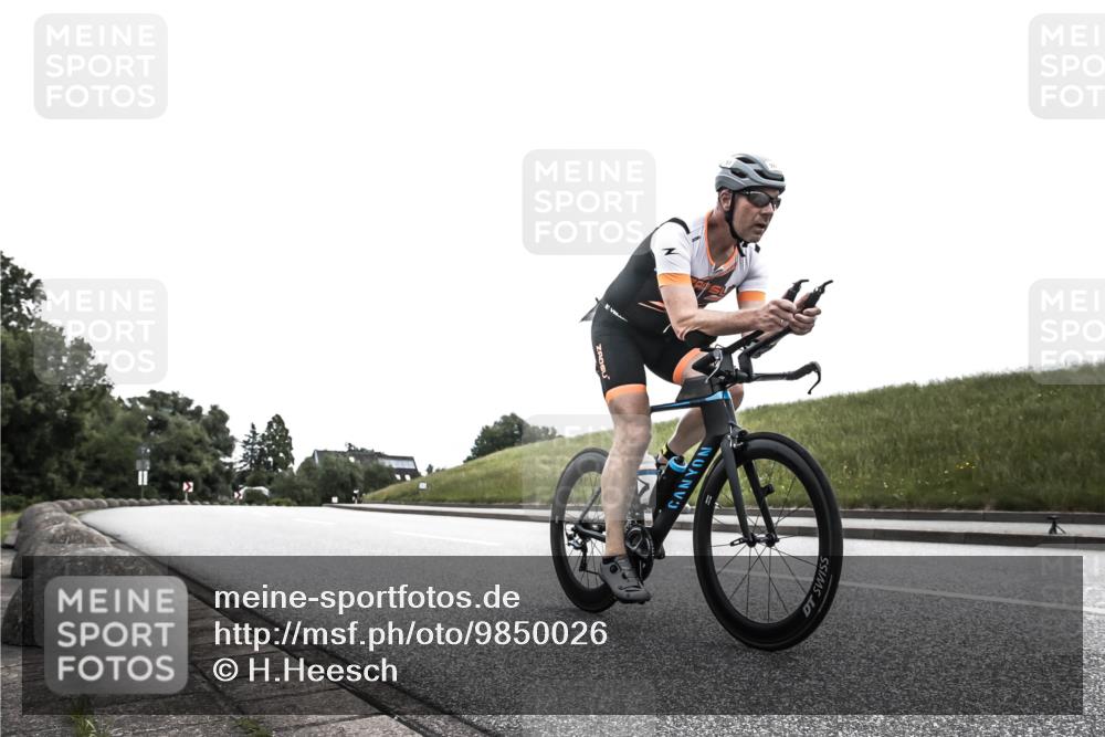 21.06.2026 - 29. Vierlanden-Triathlon H.Heesch http://msf.ph/oto/9850026 21.06.2026 12:02:29 Radfahren 228, 761, 859 meine-sportfotos.de