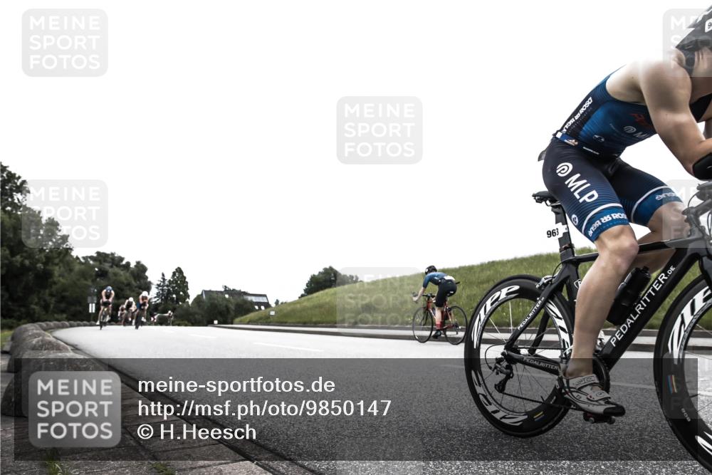 21.06.2026 - 29. Vierlanden-Triathlon H.Heesch http://msf.ph/oto/9850147 21.06.2026 12:06:08 Radfahren 248, 264, 706, 829, 913, 919, 941, 954, 956, 957, 963, 965, 966, 972, 975 meine-sportfotos.de