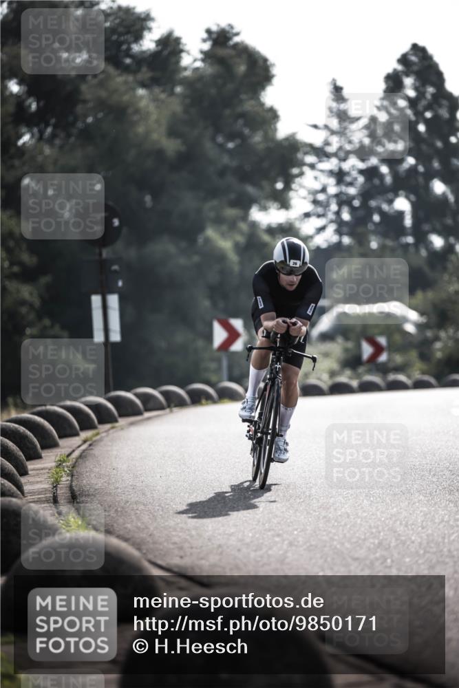 21.06.2026 - 29. Vierlanden-Triathlon H.Heesch http://msf.ph/oto/9850171 21.06.2026 08:40:49 Radfahren 2, 26 meine-sportfotos.de