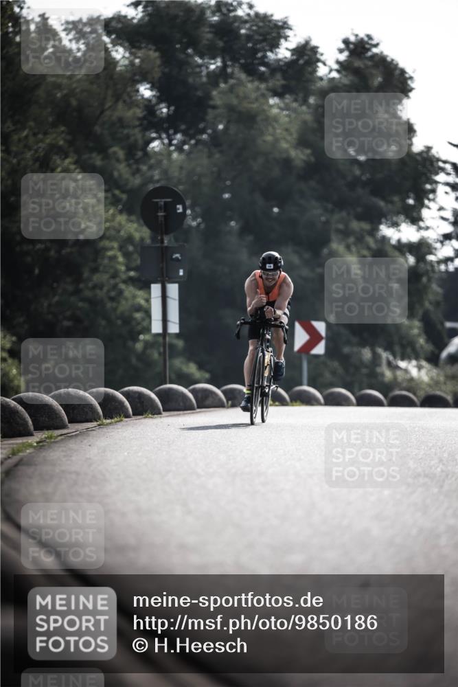 21.06.2026 - 29. Vierlanden-Triathlon H.Heesch http://msf.ph/oto/9850186 21.06.2026 08:41:40 Radfahren 16, 111 meine-sportfotos.de