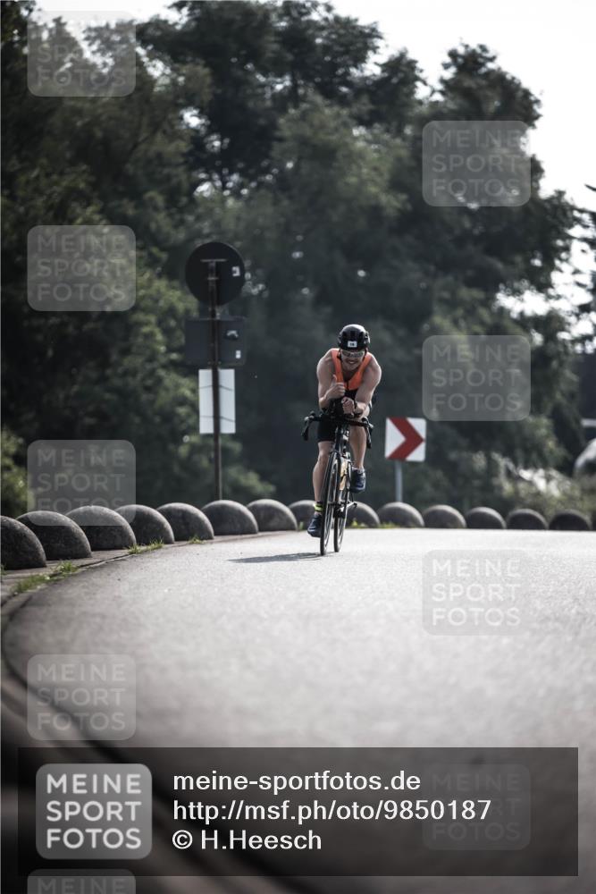 21.06.2026 - 29. Vierlanden-Triathlon H.Heesch http://msf.ph/oto/9850187 21.06.2026 08:41:40 Radfahren 16, 111 meine-sportfotos.de