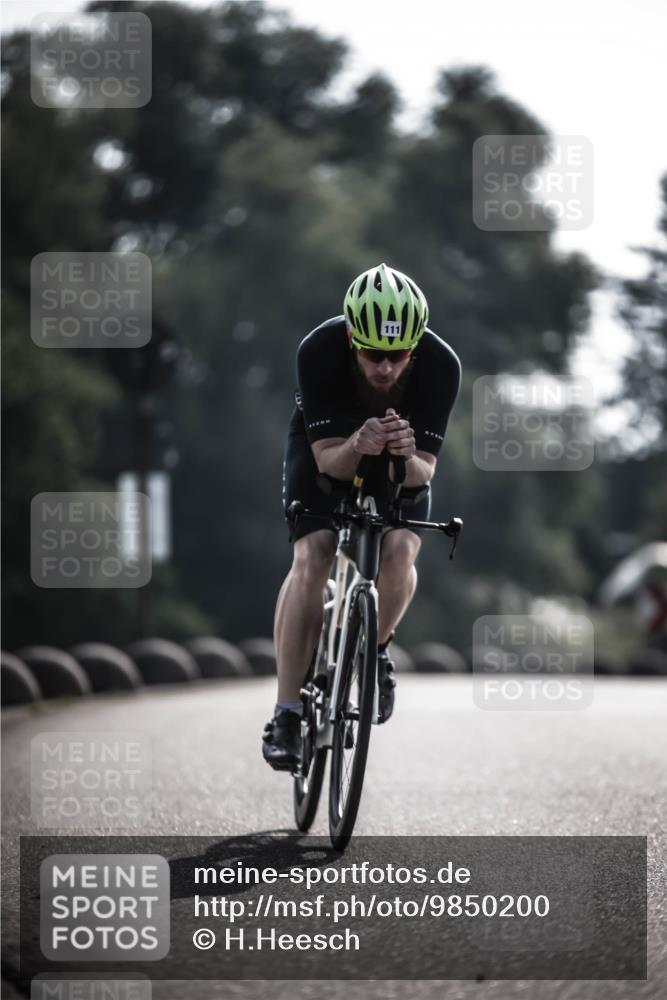 21.06.2026 - 29. Vierlanden-Triathlon H.Heesch http://msf.ph/oto/9850200 21.06.2026 08:41:45 Radfahren 16, 111 meine-sportfotos.de