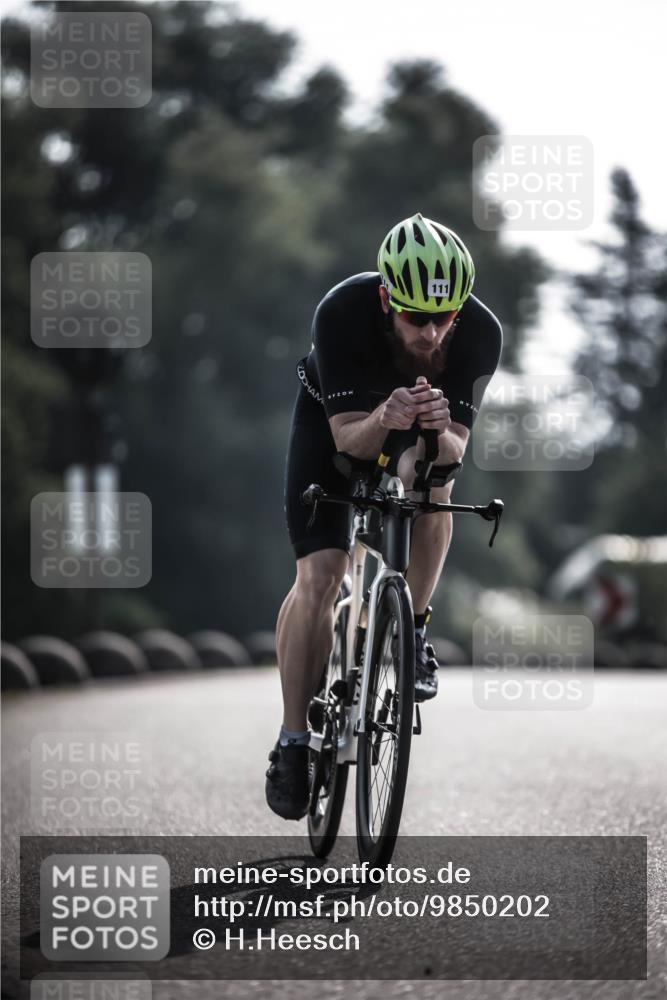 21.06.2026 - 29. Vierlanden-Triathlon H.Heesch http://msf.ph/oto/9850202 21.06.2026 08:41:45 Radfahren 16, 111 meine-sportfotos.de