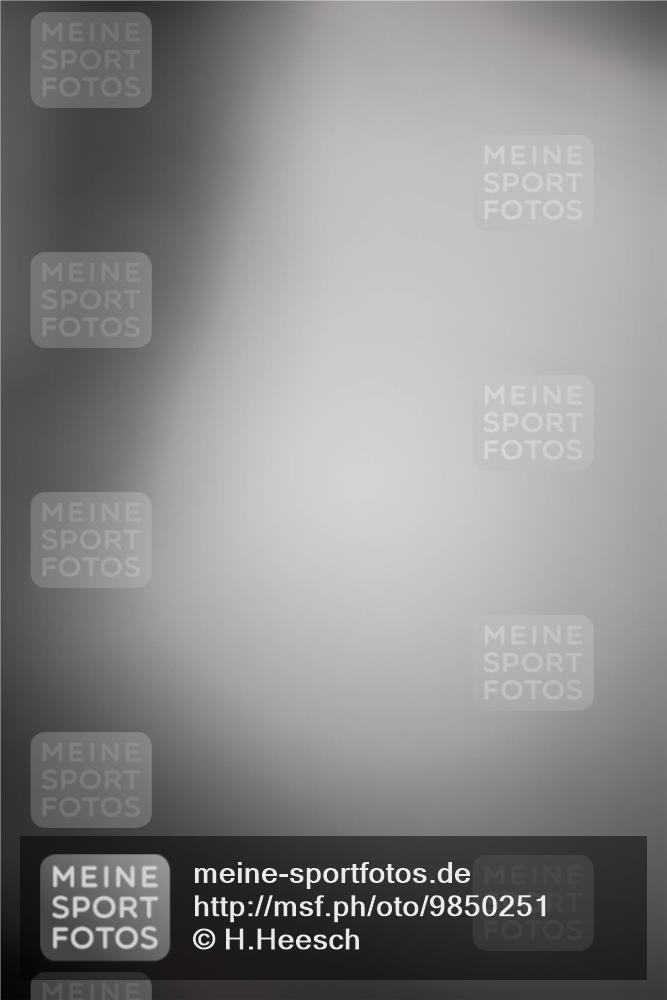 21.06.2026 - 29. Vierlanden-Triathlon H.Heesch http://msf.ph/oto/9850251 21.06.2026 08:43:08 Radfahren 216 meine-sportfotos.de