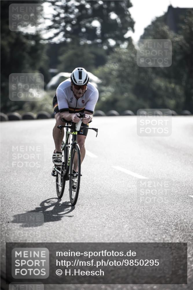21.06.2026 - 29. Vierlanden-Triathlon H.Heesch http://msf.ph/oto/9850295 21.06.2026 08:45:11 Radfahren 63, 127, 211 meine-sportfotos.de