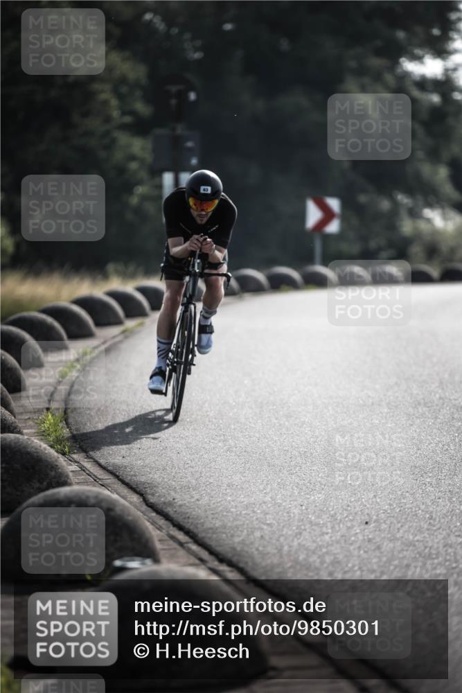 21.06.2026 - 29. Vierlanden-Triathlon H.Heesch http://msf.ph/oto/9850301 21.06.2026 08:45:13 Radfahren 63, 127, 211 meine-sportfotos.de