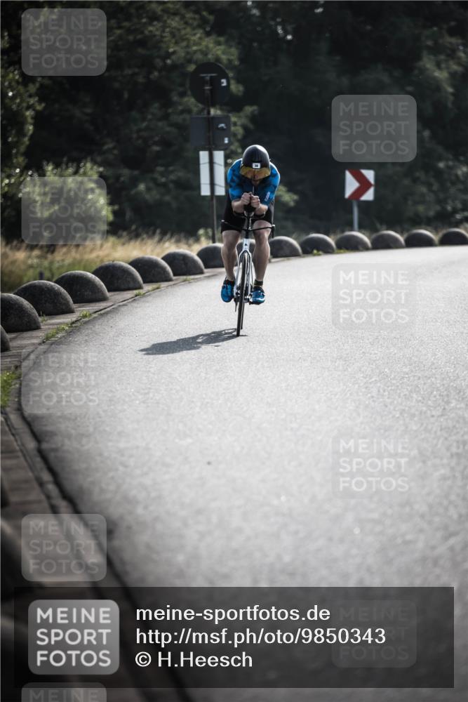 21.06.2026 - 29. Vierlanden-Triathlon H.Heesch http://msf.ph/oto/9850343 21.06.2026 08:45:49 Radfahren 36, 60 meine-sportfotos.de