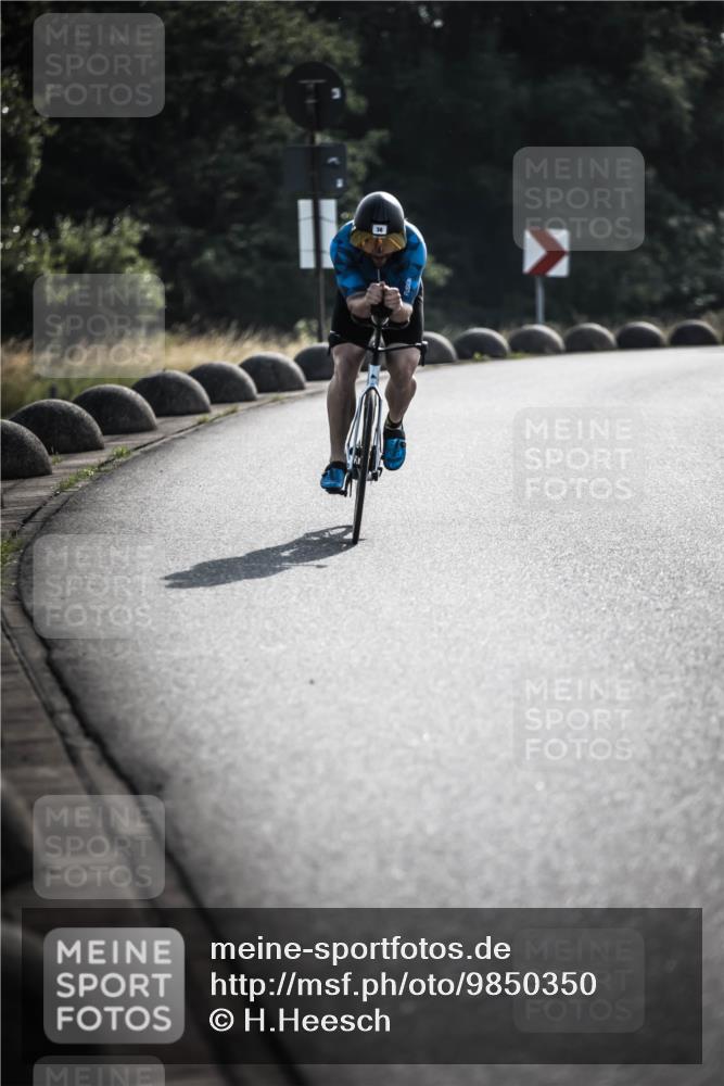 21.06.2026 - 29. Vierlanden-Triathlon H.Heesch http://msf.ph/oto/9850350 21.06.2026 08:45:50 Radfahren 36, 60 meine-sportfotos.de