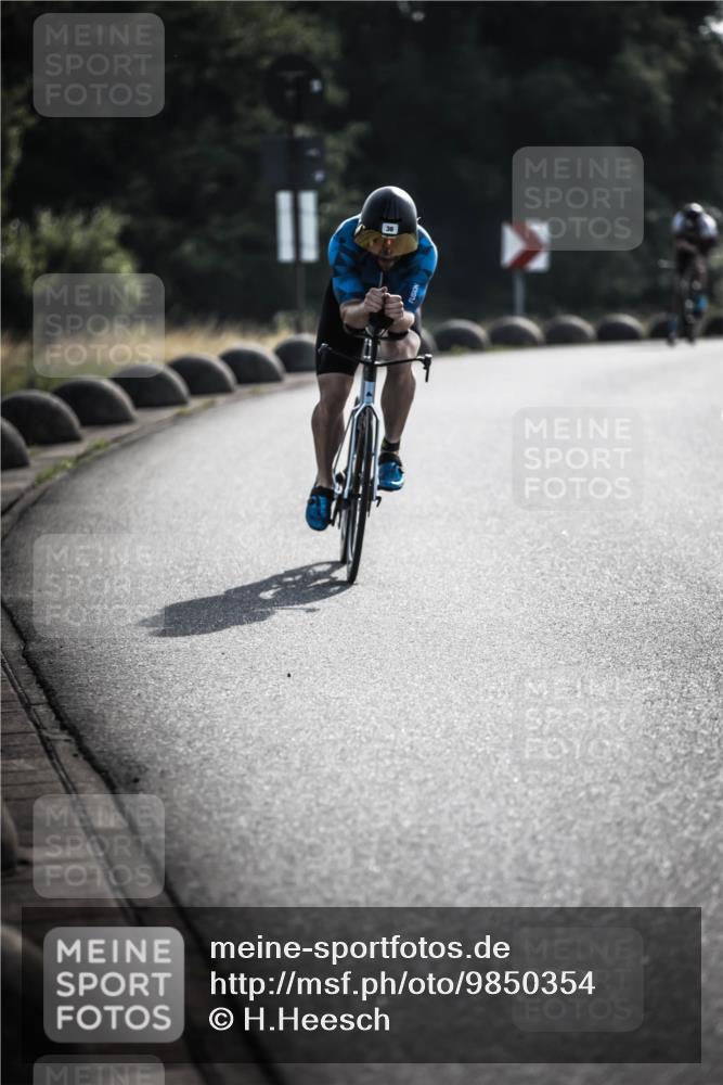 21.06.2026 - 29. Vierlanden-Triathlon H.Heesch http://msf.ph/oto/9850354 21.06.2026 08:45:50 Radfahren 36, 60 meine-sportfotos.de