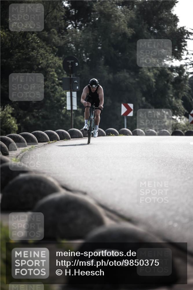 21.06.2026 - 29. Vierlanden-Triathlon H.Heesch http://msf.ph/oto/9850375 21.06.2026 08:46:57 Radfahren 13, 212 meine-sportfotos.de