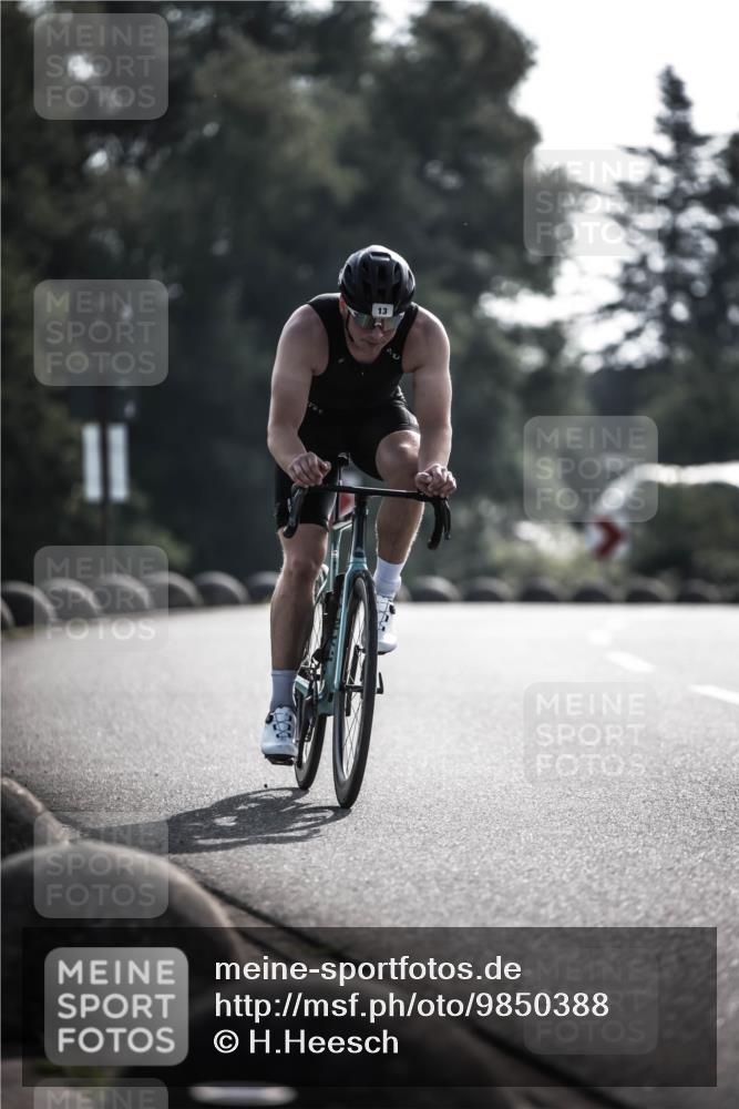 21.06.2026 - 29. Vierlanden-Triathlon H.Heesch http://msf.ph/oto/9850388 21.06.2026 08:46:59 Radfahren 13, 212 meine-sportfotos.de
