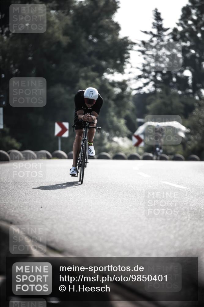 21.06.2026 - 29. Vierlanden-Triathlon H.Heesch http://msf.ph/oto/9850401 21.06.2026 08:47:04 Radfahren 37, 212 meine-sportfotos.de