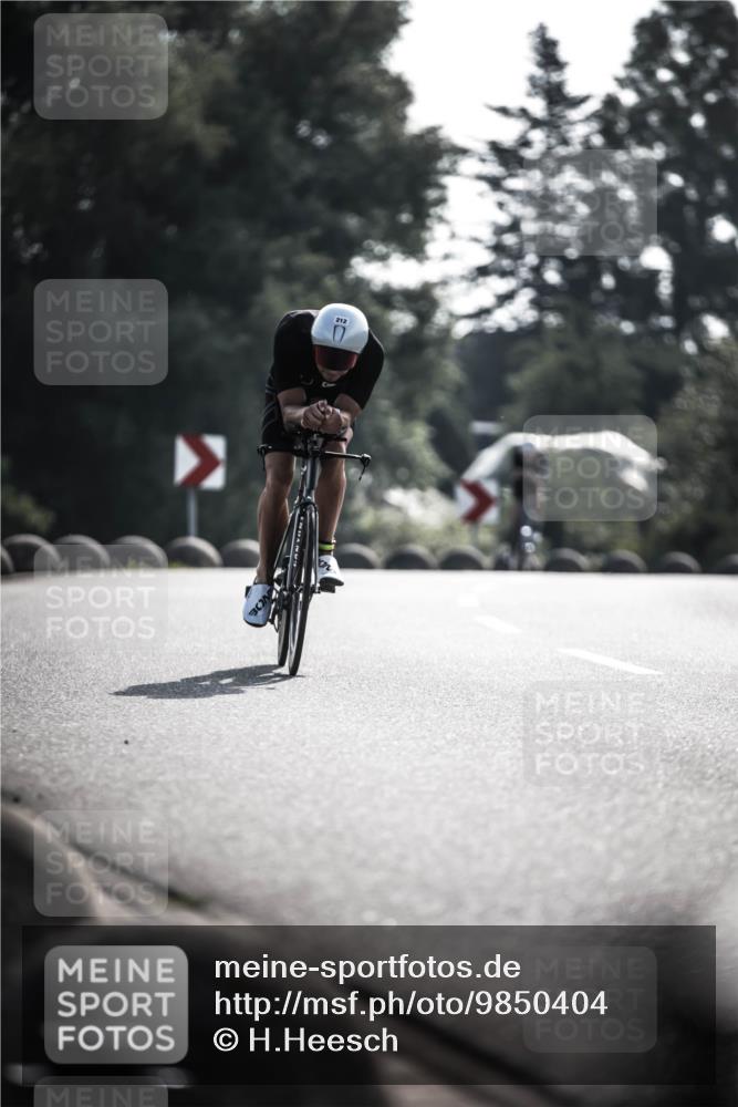21.06.2026 - 29. Vierlanden-Triathlon H.Heesch http://msf.ph/oto/9850404 21.06.2026 08:47:04 Radfahren 37, 212 meine-sportfotos.de