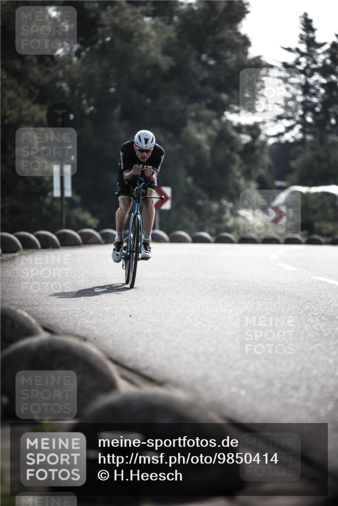 21.06.2026 - 29. Vierlanden-Triathlon H.Heesch http://msf.ph/oto/9850414 21.06.2026 08:47:09 Radfahren 37 meine-sportfotos.de