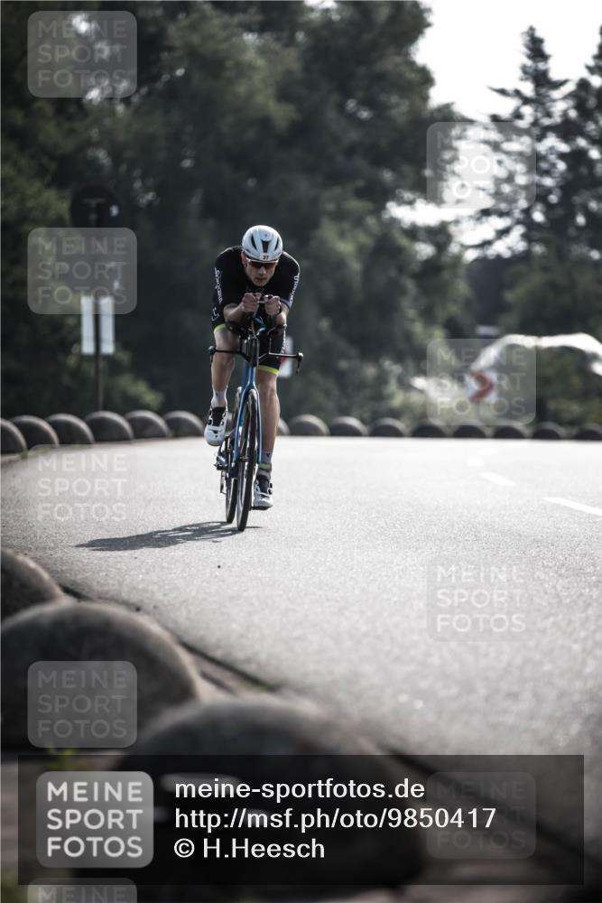 21.06.2026 - 29. Vierlanden-Triathlon H.Heesch http://msf.ph/oto/9850417 21.06.2026 08:47:09 Radfahren 37 meine-sportfotos.de