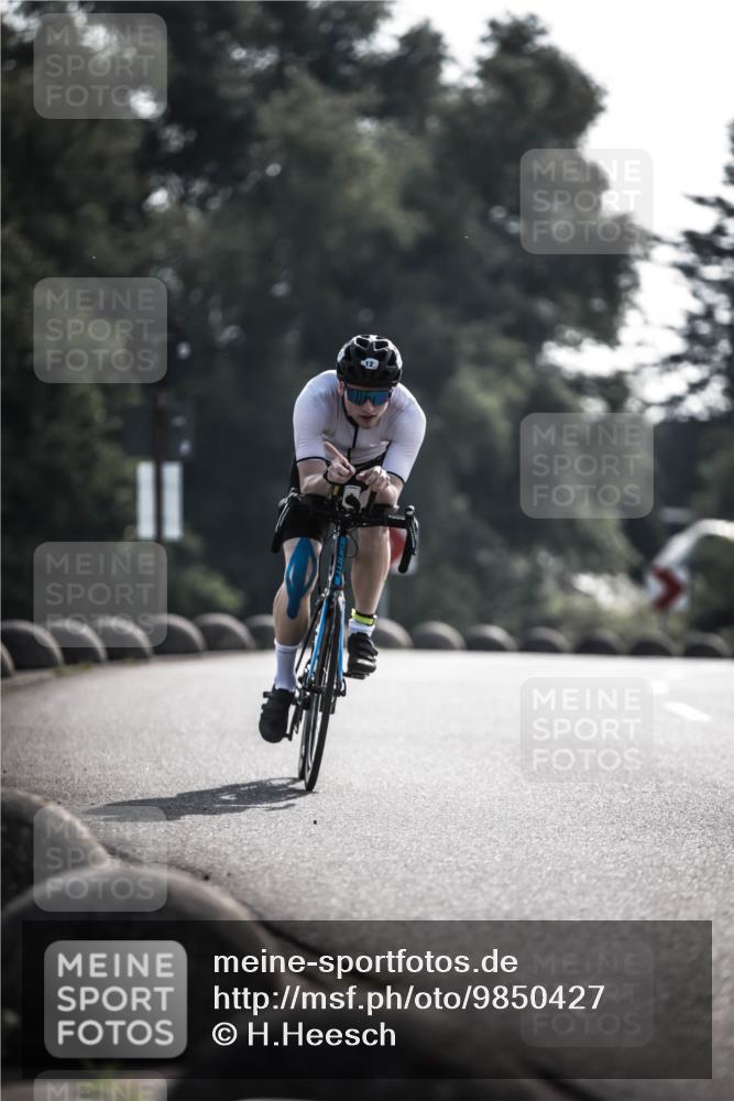 21.06.2026 - 29. Vierlanden-Triathlon H.Heesch http://msf.ph/oto/9850427 21.06.2026 08:47:24 Radfahren 12 meine-sportfotos.de