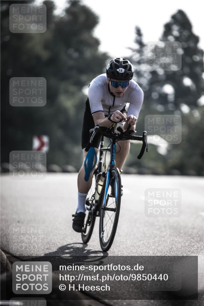 21.06.2026 - 29. Vierlanden-Triathlon H.Heesch http://msf.ph/oto/9850440 21.06.2026 08:47:25 Radfahren 12 meine-sportfotos.de
