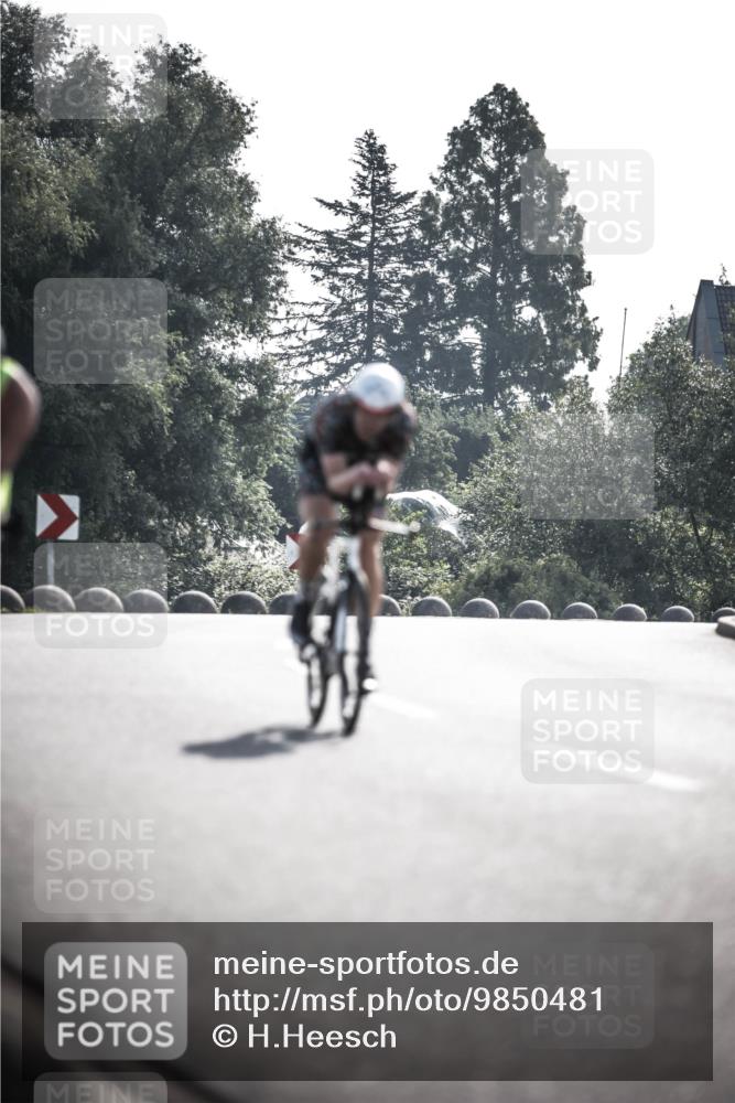 21.06.2026 - 29. Vierlanden-Triathlon H.Heesch http://msf.ph/oto/9850481 21.06.2026 08:48:03 Radfahren 32, 155, 166 meine-sportfotos.de