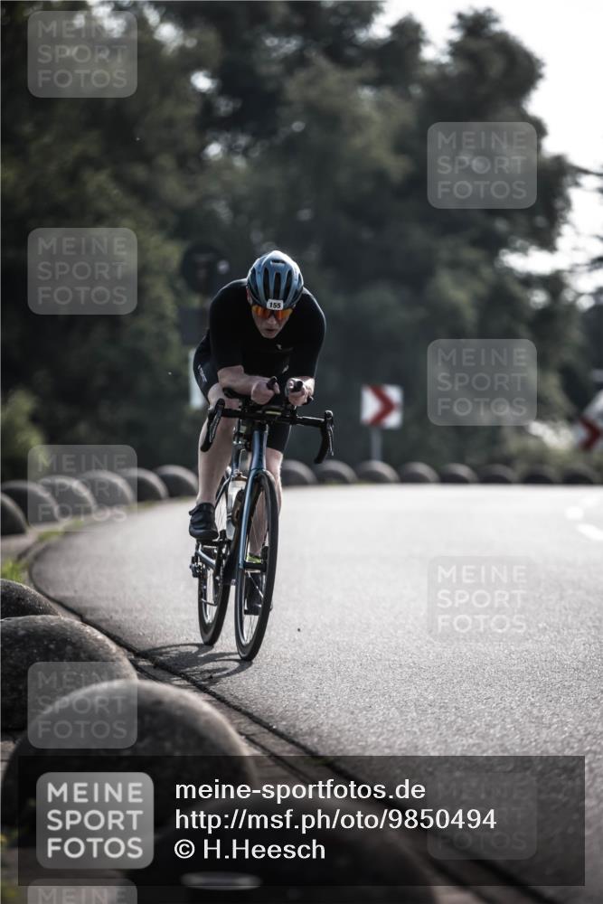 21.06.2026 - 29. Vierlanden-Triathlon H.Heesch http://msf.ph/oto/9850494 21.06.2026 08:48:06 Radfahren 32, 155, 166 meine-sportfotos.de