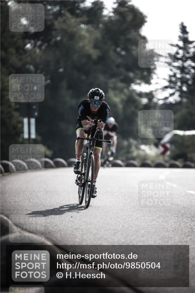 21.06.2026 - 29. Vierlanden-Triathlon H.Heesch http://msf.ph/oto/9850504 21.06.2026 08:48:22 Radfahren 10, 21 meine-sportfotos.de