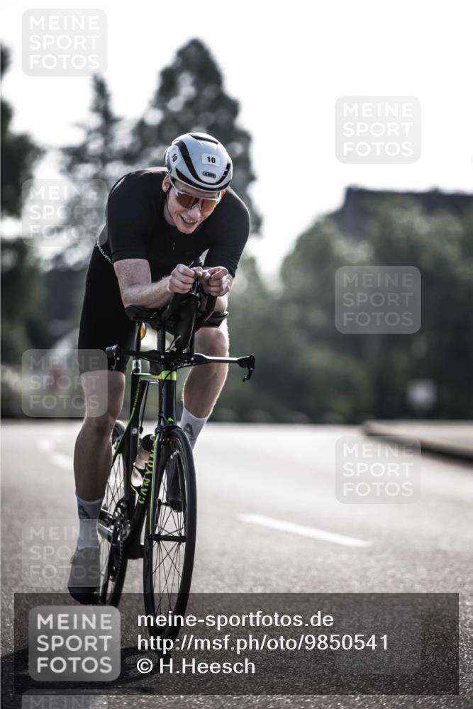 21.06.2026 - 29. Vierlanden-Triathlon H.Heesch http://msf.ph/oto/9850541 21.06.2026 08:48:27 Radfahren 10 meine-sportfotos.de