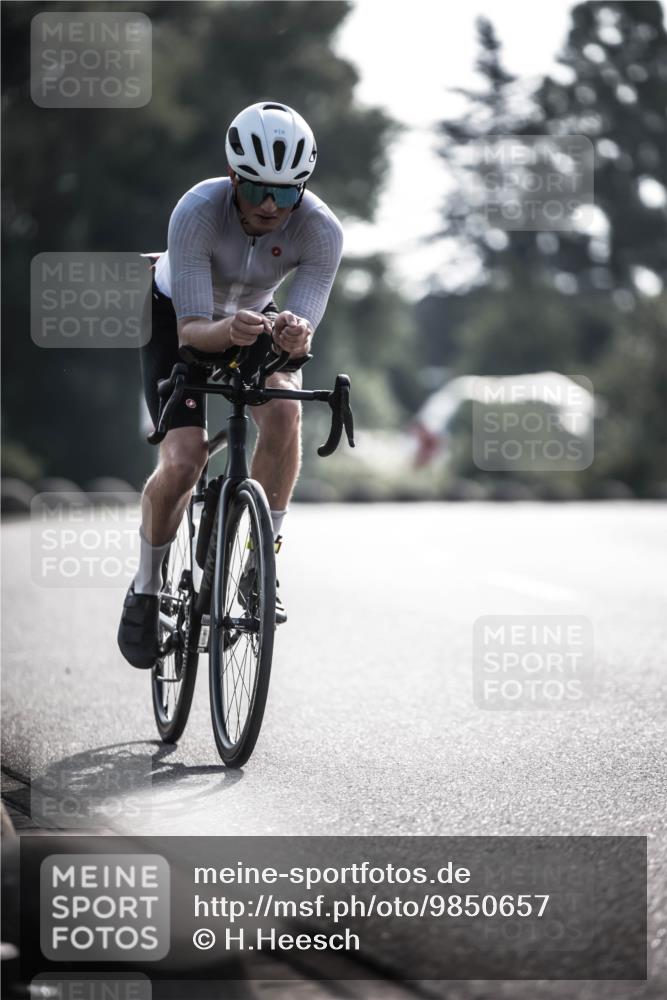 21.06.2026 - 29. Vierlanden-Triathlon H.Heesch http://msf.ph/oto/9850657 21.06.2026 08:49:57 Radfahren 62 meine-sportfotos.de