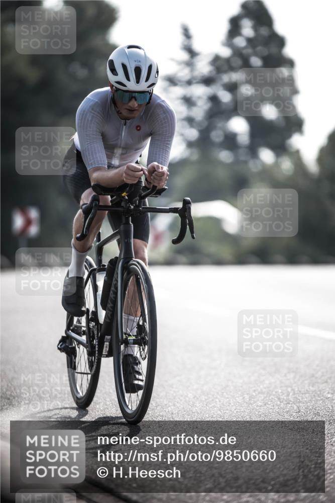21.06.2026 - 29. Vierlanden-Triathlon H.Heesch http://msf.ph/oto/9850660 21.06.2026 08:49:58 Radfahren 62 meine-sportfotos.de