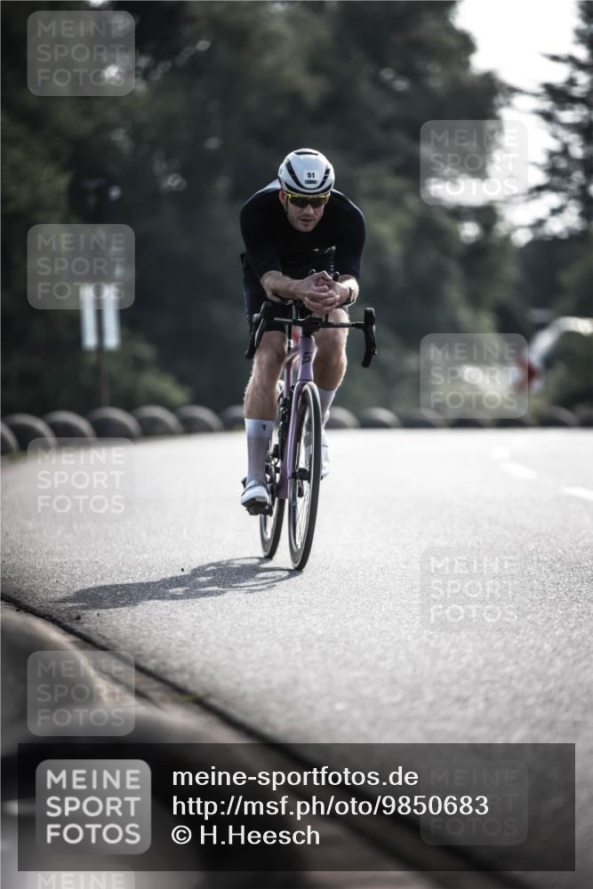 21.06.2026 - 29. Vierlanden-Triathlon H.Heesch http://msf.ph/oto/9850683 21.06.2026 08:50:13 Radfahren 51, 106 meine-sportfotos.de