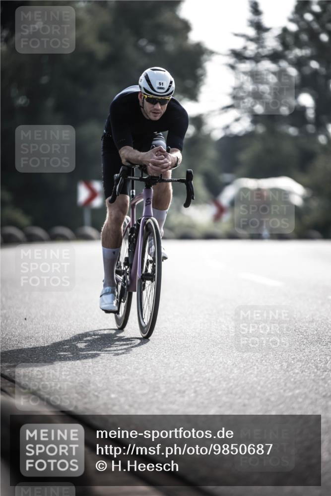 21.06.2026 - 29. Vierlanden-Triathlon H.Heesch http://msf.ph/oto/9850687 21.06.2026 08:50:14 Radfahren 51, 106 meine-sportfotos.de