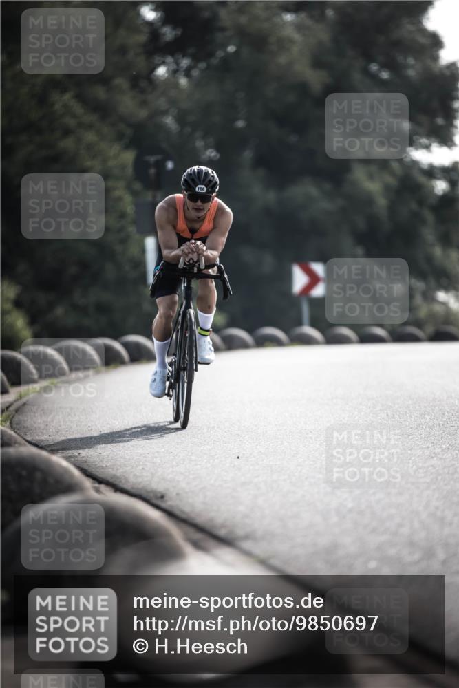 21.06.2026 - 29. Vierlanden-Triathlon H.Heesch http://msf.ph/oto/9850697 21.06.2026 08:50:20 Radfahren 106 meine-sportfotos.de