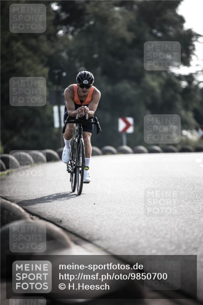 21.06.2026 - 29. Vierlanden-Triathlon H.Heesch http://msf.ph/oto/9850700 21.06.2026 08:50:20 Radfahren 106 meine-sportfotos.de