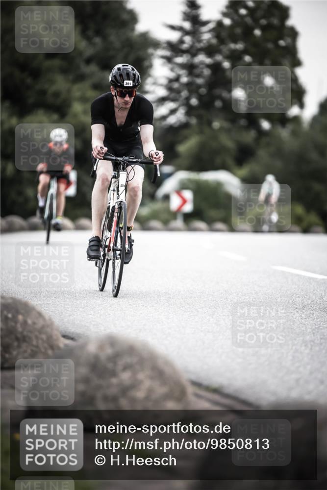 21.06.2026 - 29. Vierlanden-Triathlon H.Heesch http://msf.ph/oto/9850813 21.06.2026 10:27:24 Radfahren 10, 223, 298, 339, 378, 385, 391, 513, 563 meine-sportfotos.de
